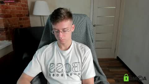 Snapshot of rishu_ chatting on October 10, 10:47 am VAnitas online show from October 10, 10:47 am