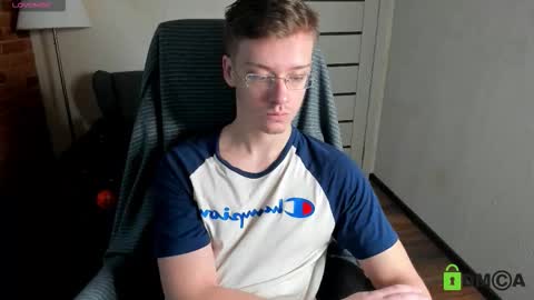 Snapshot of rishu_ chatting on November 24, 10:48 am VAnitas online show from November 24, 10:48 am