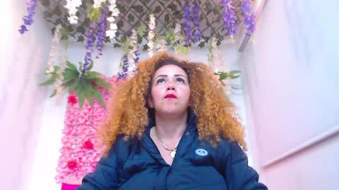 Snapshot of risitos_de_oro_ chatting on May 15, 11:17 am Risitos De Oro online show from May 15, 11:17 am