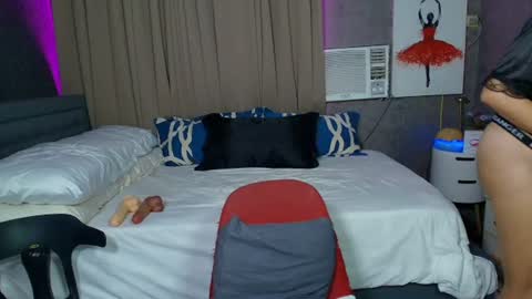 Snapshot of risque_asiancassandra chatting on July 15, 9:47 am Miss Cassie online show from July 15, 9:47 am