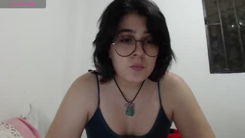 Snapshot of rivadeneira222 chatting on September 9, 3:17 am PeachSalinger online show from September 9, 3:17 am