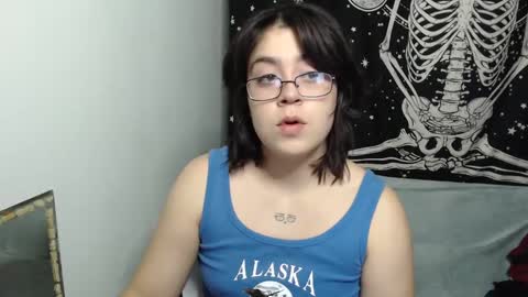 Snapshot of rivadeneira222 chatting on September 23, 8:39 am PeachSalinger online show from September 23, 8:39 am