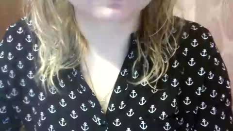 Snapshot of riveramaureen chatting on January 26, 11:50 am RiveraMaureen online show from January 26, 11:50 am