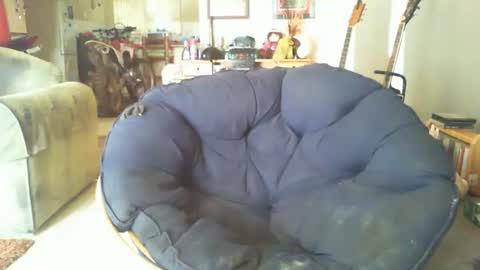 Snapshot of riverratggg chatting on November 12, 7:20 am riveratggg online show from November 12, 7:20 am