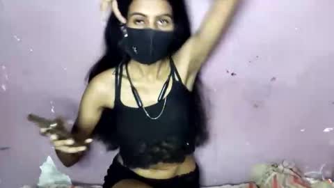 Snapshot of riya_hottie chatting on June 5, 7:14 am riya_hottie online show from June 5, 7:14 am