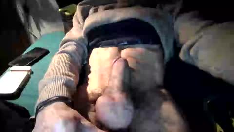 rizzo1980682473 online show from March 1, 2:24 am