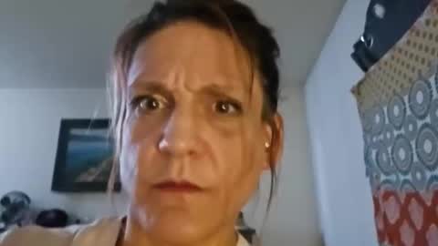 Snapshot of rjeanr chatting on November 4, 10:25 am Randiz online show from November 4, 10:25 am