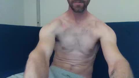 Snapshot of rjfun4u chatting on February 14, 2:07 am rjfun4u online show from February 14, 2:07 am