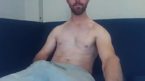 Snapshot of rjfun4u chatting on February 18, 2:05 am rjfun4u online show from February 18, 2:05 am