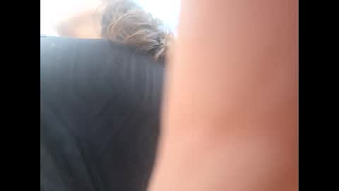 Snapshot of rnrbeauty99 chatting on September 27, 12:32 pm rnrbeauty99 online show from September 27, 12:32 pm