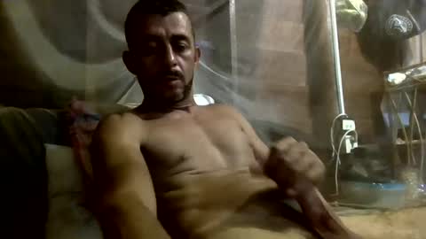 Snapshot of roadsidepicnic01 chatting on February 19, 6:00 pm Daddy online show from February 19, 6:00 pm