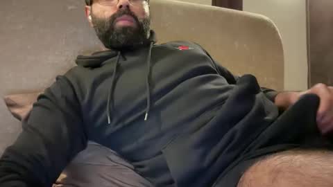 roamexotic00 online show from November 28, 10:01 pm