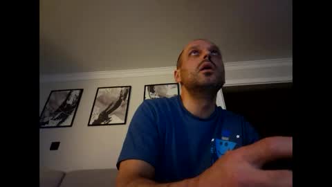 Snapshot of rob253959 chatting on October 25, 12:18 am rob253959 online show from October 25, 12:18 am