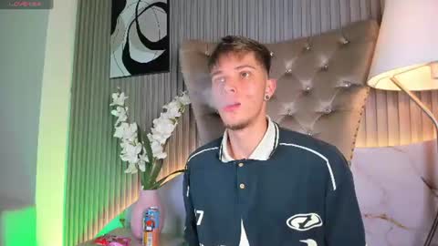 Robbin online show from June 11, 4:32 am