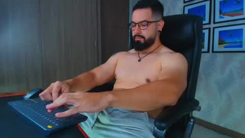Robby online show from June 15, 10:23 pm