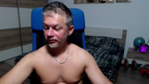 Snapshot of robbyshawz chatting on July 6, 4:42 am robbyshawz online show from July 6, 4:42 am