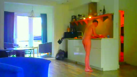 Snapshot of rober10000 chatting on October 28, 9:13 am rober10000 online show from October 28, 9:13 am