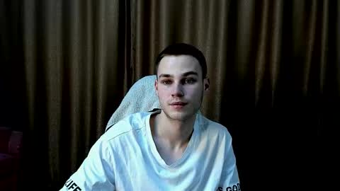 robert10211 online show from January 14, 10:25 pm