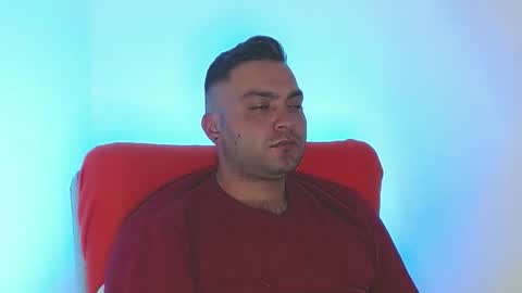 Snapshot of robert_leroy chatting on October 26, 7:47 am Stiven - online show from October 26, 7:47 am