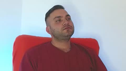 Snapshot of robert_leroy chatting on October 28, 7:49 pm Stiven - online show from October 28, 7:49 pm