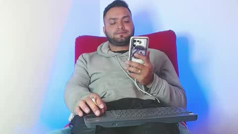 Stiven - online show from June 5, 4:45 pm