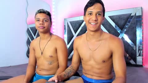 Snapshot of robertmiller21 chatting on December 14, 5:07 am Robert Miller And Mael Thompson online show from December 14, 5:07 am