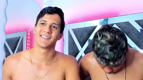 Snapshot of robertmiller21 chatting on December 15, 10:58 pm Robert Miller And Mael Thompson online show from December 15, 10:58 pm