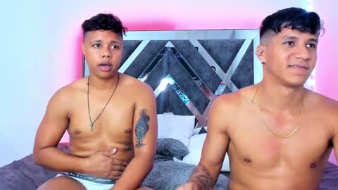 Snapshot of robertmiller21 chatting on January 26, 9:51 am Robert Miller And Mael Thompson online show from January 26, 9:51 am