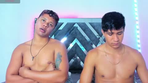 Snapshot of robertmiller21 chatting on February 24, 8:17 am Robert Miller And Mael Thompson online show from February 24, 8:17 am