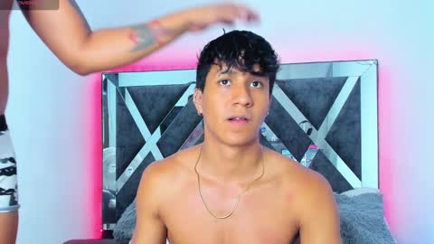 Snapshot of robertmiller21 chatting on March 2, 5:33 am Robert Miller And Mael Thompson online show from March 2, 5:33 am