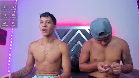 Snapshot of robertmiller21 chatting on September 10, 4:34 am Robert Miller And Mael Thompson online show from September 10, 4:34 am