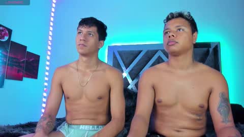 Snapshot of robertmiller21 chatting on October 5, 4:55 am Robert Miller And Mael Thompson online show from October 5, 4:55 am