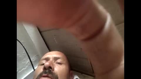 robertsaiz4200 online show from June 3, 7:41 pm