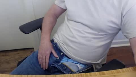 Snapshot of robidan6923 chatting on March 24, 12:21 pm robidan6923 online show from March 24, 12:21 pm