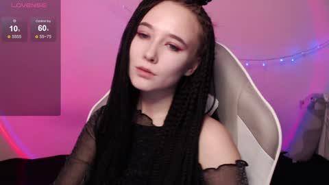 Snapshot of robin_yours chatting on December 22, 12:05 pm Robin your online show from December 22, 12:05 pm