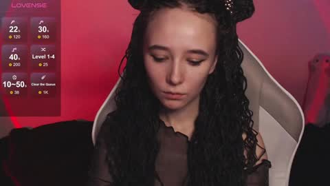 Snapshot of robin_yours chatting on January 28, 2:11 am Robin your online show from January 28, 2:11 am