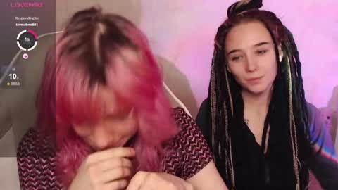 Snapshot of robin_yours chatting on November 27, 2:08 pm Robin your online show from November 27, 2:08 pm