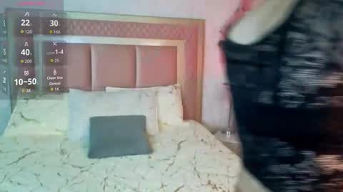 robin D online show from October 22, 12:05 pm