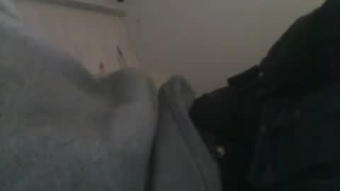 Snapshot of robincom23 chatting on December 19, 8:13 am R online show from December 19, 8:13 am