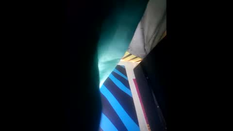 Snapshot of robincom23 chatting on February 12, 12:16 am R online show from February 12, 12:16 am