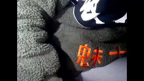 Snapshot of robincom23 chatting on March 1, 8:13 am R online show from March 1, 8:13 am