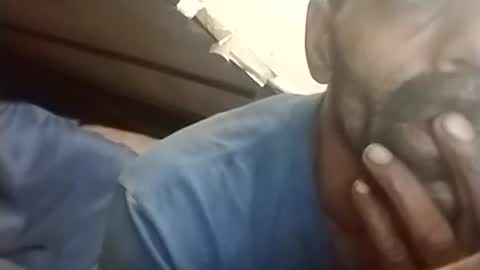 Snapshot of robincom23 chatting on September 12, 4:01 am R online show from September 12, 4:01 am