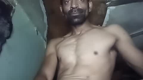 Snapshot of robincom23 chatting on September 28, 10:48 pm R online show from September 28, 10:48 pm