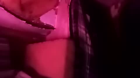 Snapshot of robincom23 chatting on October 8, 7:06 am R online show from October 8, 7:06 am