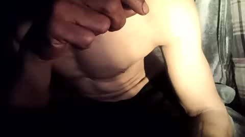 Snapshot of robincom23 chatting on October 16, 9:49 pm R online show from October 16, 9:49 pm