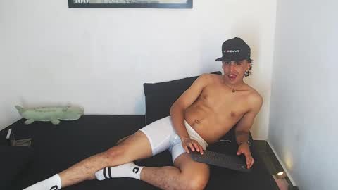 Robisson Zack online show from November 11, 2:55 am