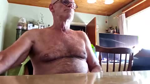 Snapshot of robke1966 chatting on November 7, 10:15 am robke1966 online show from November 7, 10:15 am