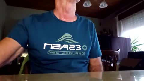 Snapshot of robke1966 chatting on November 17, 7:14 am robke1966 online show from November 17, 7:14 am