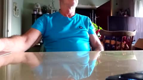 Snapshot of robke1966 chatting on December 14, 7:58 am robke1966 online show from December 14, 7:58 am