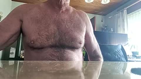 Snapshot of robke1966 chatting on May 7, 7:03 am robke1966 online show from May 7, 7:03 am